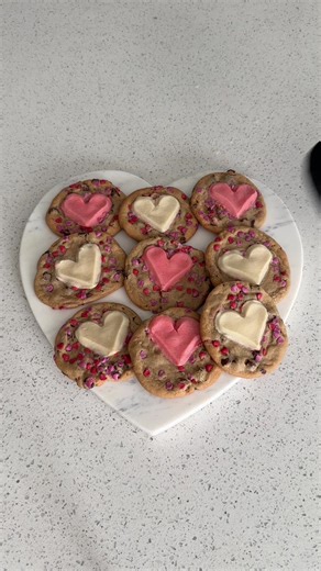The most incredible valentine cookies🩷🤍Bake in the oven at 350 for 12 minutes! Thank you @Kate_cleanhome for this idea!! #valentinetreats #valentinecookies #easydessert #cookierecipe #baking