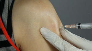 Injection Intramusculaire (Vaccin) Banque De Vidéos - Vidéo du espagnol, complexe: 41698324