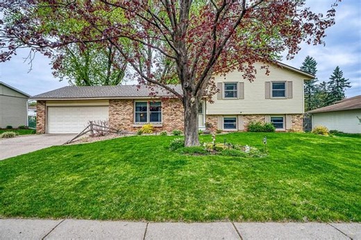 6285 137th St W, Apple Valley, MN 55124 | Estately 🧡 | MLS# 7071620