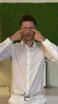 Are you using your eyes incorrectly? Do it like this for a triple effect.