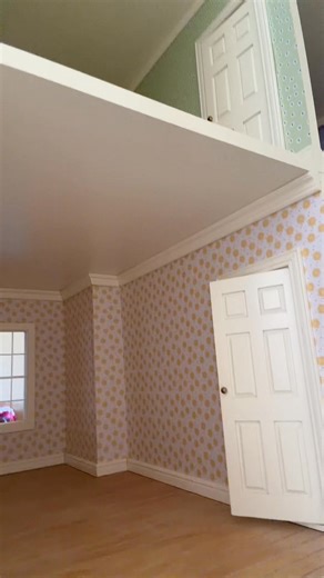 Doll house fever! Estate Sale in Keller, Tx Nov 6-7-8 9-2pm #estatesale #dollhouse #miniature | Retro Betties Estate Sales