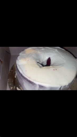 Red velvet pound cake