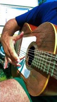 easy strumming pattern tuto guitar https://www.youtube.com/lucasgitanofamily #tuto #s...