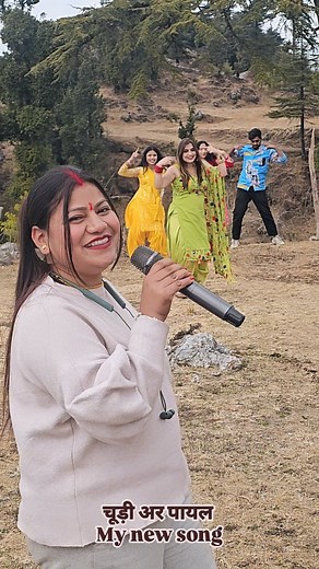 New song " Chudi Ar Payal " on @hilly_uk_music @sanjaybhandariofficial @preetibalodi2346_official @vijayrbhhartiofficial @anooprawat16 | Santoshi Sanjay Bhandari