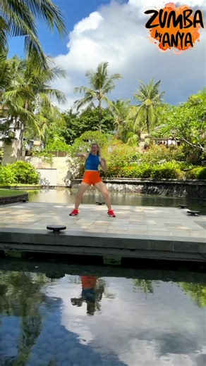 „Yo Contento x Bali: Die Fische im Wasser so: ‚Brudi… sie tanzt schon wieder.‘ 🐟💃🤣“ #ZumbaByAnya #ZIN119 #zumba