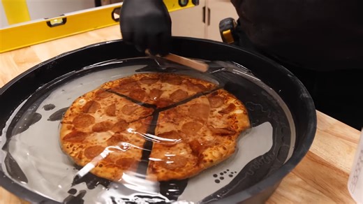 Watch how this idiotic pizza experiment got worse