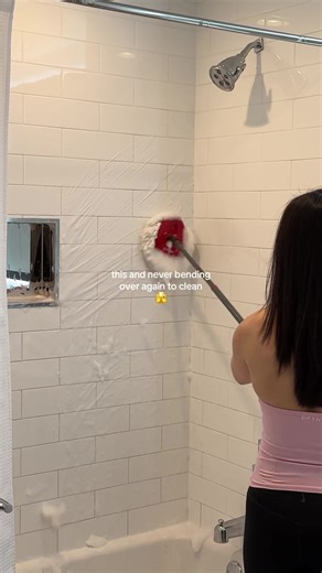 Discover the Benefits of Tub Mopping for Cleaner Spaces