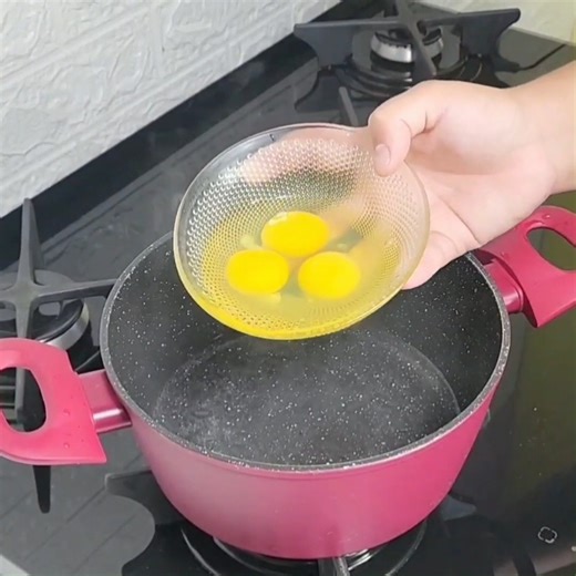 After I learned how to fry eggs in water, I never used oil again! | Barbie Recipes and Tips