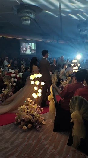 Its all about wedding and DCM ENTERTAINMENT will make your wedding atmosphere memorable with joy of love #dcmentertainment #jadesoundlights #StageLights #wedding @Diana C.M @Dafford Henry