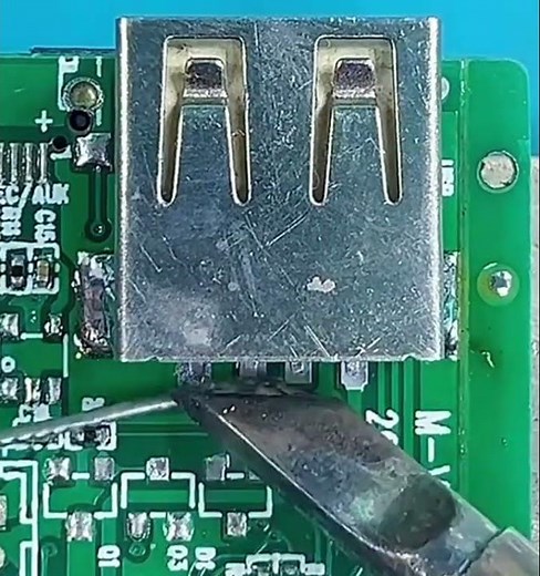 Soldering USB Port Hand soldering Techniques #JLCPCB #USB #SOLDERING