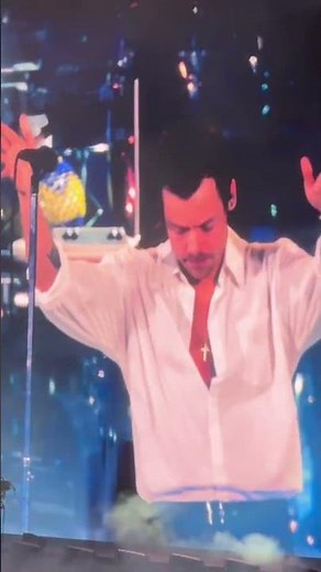 HARRY STYLES - CARLA’S SONG LIVE WEMBLEY #harrystyles #viral #viralshorts #wembley