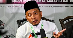 Introduce halal logo to differentiate 'source' of products, says Pas | New Straits Times