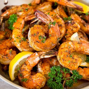 4.2K views · 1.3K reactions | RECIPE: https://www.dinneratthezoo.com/cajun-shrimp-recipe/ This Cajun shrimp recipe is large shrimp coated in butter, lemon and seasonings then seared to perfection. | Dinner at the Zoo | Facebook