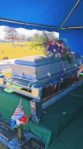 This is a detailed tutorial of how a Wilbert Burial Vault is Sealed and Lowered. #FYP #Wilbert #fyp #monticello #foryou #cemeterytok #funeral #vaultmen #committalservice #vault #cemetery #graveyardtok #graveyard #wilbertburialvault #educationalvideo #casket | Austin Edwards