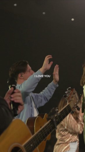 Praise and Worship Moments with Gateway Worship