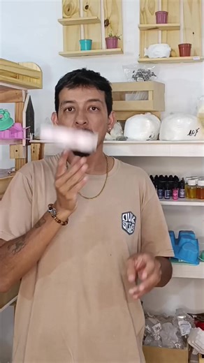 ✨ Otro tip para desmoldar mini suculentas. #velas #moldesdesilicona #velasaromaticas #manualidades #jujuy