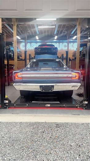 Vintage muscle, modern monster — a 1,000-HP 1968 Plymouth Road Runner