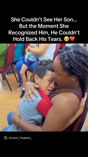 She Couldn’t See Her Son, But the Moment She Recognized Him, He Couldn’t Hold Back His Tears. 🥹❤️