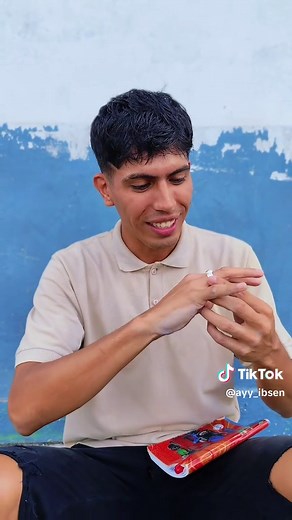 El poder del anillo...💍 @Leoeljoyero . . #estudiantes #ayy_ibsen