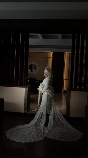 Noreen By WAP on Instagram: "We’re still buzzing from Citra and Faisal’s wedding day. It was a beautiful whirlwind of happy tears, last-minute adjustments, and a whole lot of love. Seeing our bride and groom look this timeless while celebrating this hard is exactly why we love what we do! 🥂 Shoutout to our amazing team for being the ‘secret sauce’ behind the scenes—working hard, laughing harder, and making sure every fold was perfect. _______________________________ Bride n Groom @citrafaathir