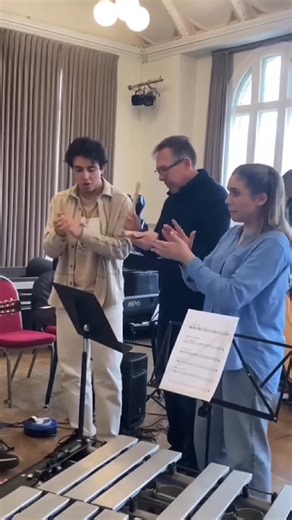 ✨Today our Academy Pathways programme headed to Trinity Laban Conservatoire of Music and Dance, taking students through rhythm and composition workshops!  Alongside workshop leader Fraser Trainer and London Sinfonietta Musicians, the students explored skills for contemporary music, including all important cross and poly-rhythms! | London Sinfonietta | Facebook