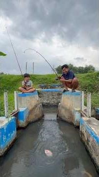 Lomba mancing si bocil gak dapet ikan sampe tua wajahnya keriput 😂 #lombamancing #dramabocil #lucu
