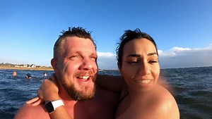 Thank you to everyone who came for a swim this morning! Was amazing. The best way to start your year off and to start any day off! People coming together and laughing and being happy! What more can you ask for. So much love and laughter is contagious. Don’t ever forgot to be happy, to laugh and to love! Getting a wee cuddle from @kushistoltman made me very happy. Have a great 2022 everyone! ❤️🌶🌻 #BeHappy #love #laugh #coldwater #happynewyear #strongman #strength #thankful #2022bestyearyet | Lu