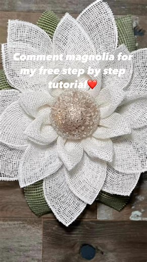 29 reactions · 41 comments | DIY Magnolia Wreath❤️ Comment magnolia for my free step by step tutorial #holliehobbies | Hollie Lynn Williams | Facebook