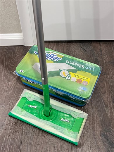 Watch Swiffer sweeper easy to use with wet or dry wipes on Amazon Live
