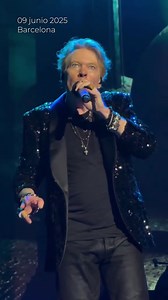 #GUNSNROSES hizo temblar Barcelona hace unos días 🌹 Tremenda interpretación que dió Alx Rose el pasado 09 de junio, emocionó a todos sus fans ❤️‍🔥 Ultimas entradas en preventa aprovecha está oportunidad única y se parte de este momento épico 💥 Guns N' Roses En Lima 🌹 05 de noviembre - Estadio Nacional 🏟️ 👉🏼 Entradas a la venta en Teleticket🎫 👉🏼 Preventa Interbank: Últimas entradas disponibles 📻 Radio Oficial: Oxígeno 🤟 #LeyendasDelRock #UltimasPreventas #GunsNRosesEnLima #GunsNRosesE