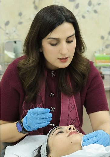 ✨ PRX-T33 Peel: The No-Peel, Glow-Boosting Treatment! ✨ Say hello to radiant, youthful skin with PRX-T33! This revolutionary bio-revitalization treatment: ✔️ Improves skin texture & elasticity ✔️ Reduces fine lines & wrinkles ✔️ Brightens & evens out skin tone ✔️ Stimulates collagen for long-lasting results ✔️ No downtime, no peeling—just instant glow! Experience the power of PRX-T33 at AltaDerm 💎 📍 Location: 14-C, MM Alam Road, Gulberg III, Lahore 📲 Book your appointment: 0303-8801111 | 0321