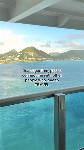 algorithm do your thing xoxo #traveltheworld #richinexperiences #travelmore #travelingabroad #travelinyourtwenties