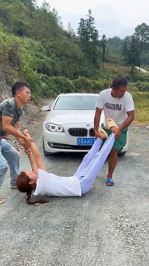 15K views · 33 reactions | Ep125: So funny! . . . #ReelViral #FacebookReel #ViralVideo #Videos #Prank #Comedy #Funny #FunnyVideo #Ridiculous #TrendingComedy | Albert Share | Facebook