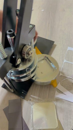 Making magnets at home!! #magnet #giftideas