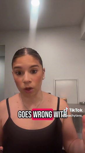 3 things I do before going to a clients house as a mobile spray tan artist ✨💓 . . . #spraytanbusiness #spraytanexpert #bronzedbabes #spraytanbusinessowner #spraytanaddict #mobilespraytans #spraytanexpert #torontospraytan