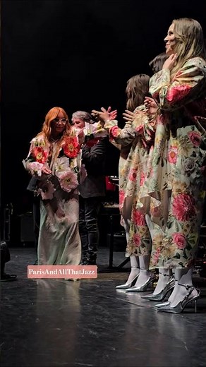 Tori Amos, the band and the Angels after an enchanting concert in Paris