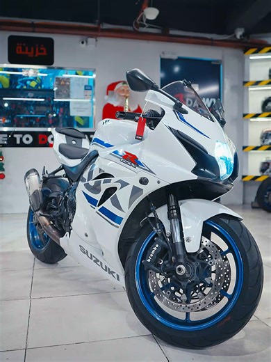 Explore the 2018 Suzuki GSX-R Performance