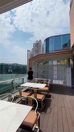 Incredible Prefabricated Building Design for Outdoor Spaces