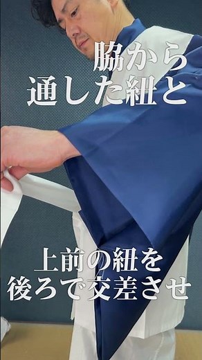衿元がはだけにくい！紐付き半襦袢