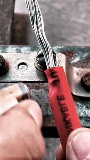 CONNETING CABLE TO TERMINALS BLOC #electricalwiring #automobile #electricalpanelboardwiring