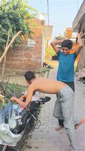 google bike ka lock kaise tode #comedy #funny #jaishreekhatushyam