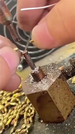 Heat-bonding process of gold necklaces