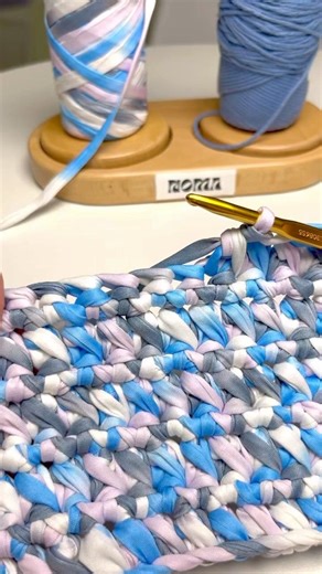 Easy Textured Crochet Stitch (Beginner Friendly)