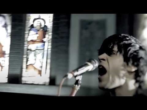 Billy Talent - Devil In A Midnight Mass (Official Video)