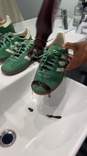 The green flag to any stain's red flags Crep Protect | Foot Locker Europe