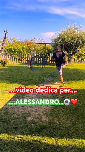 Intensive football training at home #calcioshort #tutorial #perte #football #tecnicacalcio #forfans