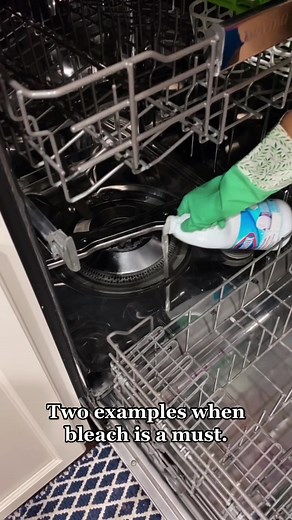 Here are two times I am using bleach. Once a month I pour 1/4 cup of bleach in the dishwasher & run the hottest cycle possible. I also deep clean my sink tools by adding a small pour of bleach to a sink full of water and letting them soak for 10 minutes. #cleaninghacks #cleaningmotivation