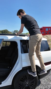 How Roof Access Works in the Hyundai Santa Fe