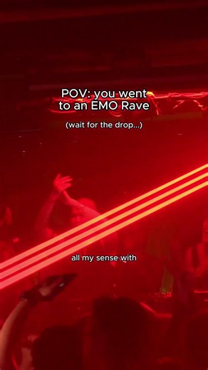 DJ played the paramore song 😭❤️ #paramore #emomusic #edm