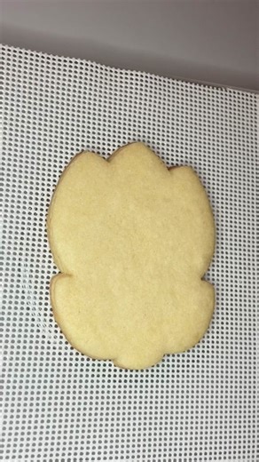 Easter Tulip Cookie Decorating Tutorial